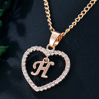 Womens Jewelry Name Initials Heart Pendant Necklace 26 Letters Zircon Love Necklaces Girls Gifts the First Letter Accessories