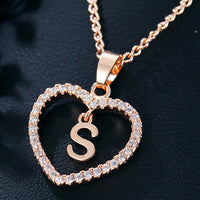 Womens Jewelry Name Initials Heart Pendant Necklace 26 Letters Zircon Love Necklaces Girls Gifts the First Letter Accessories