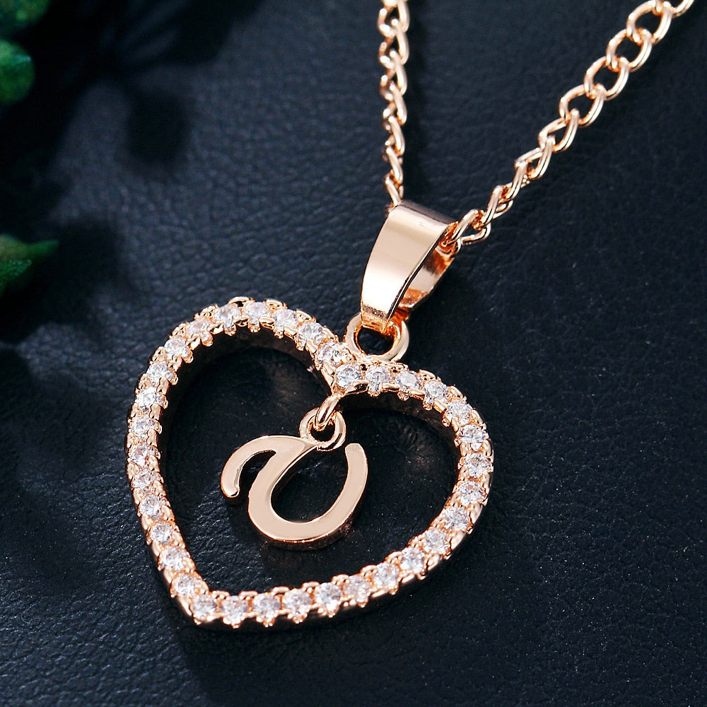 Womens Jewelry Name Initials Heart Pendant Necklace 26 Letters Zircon Love Necklaces Girls Gifts the First Letter Accessories