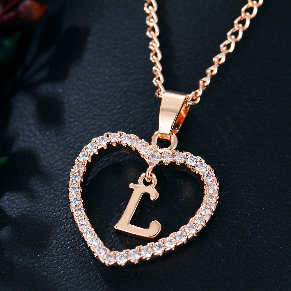 Womens Jewelry Name Initials Heart Pendant Necklace 26 Letters Zircon Love Necklaces Girls Gifts the First Letter Accessories